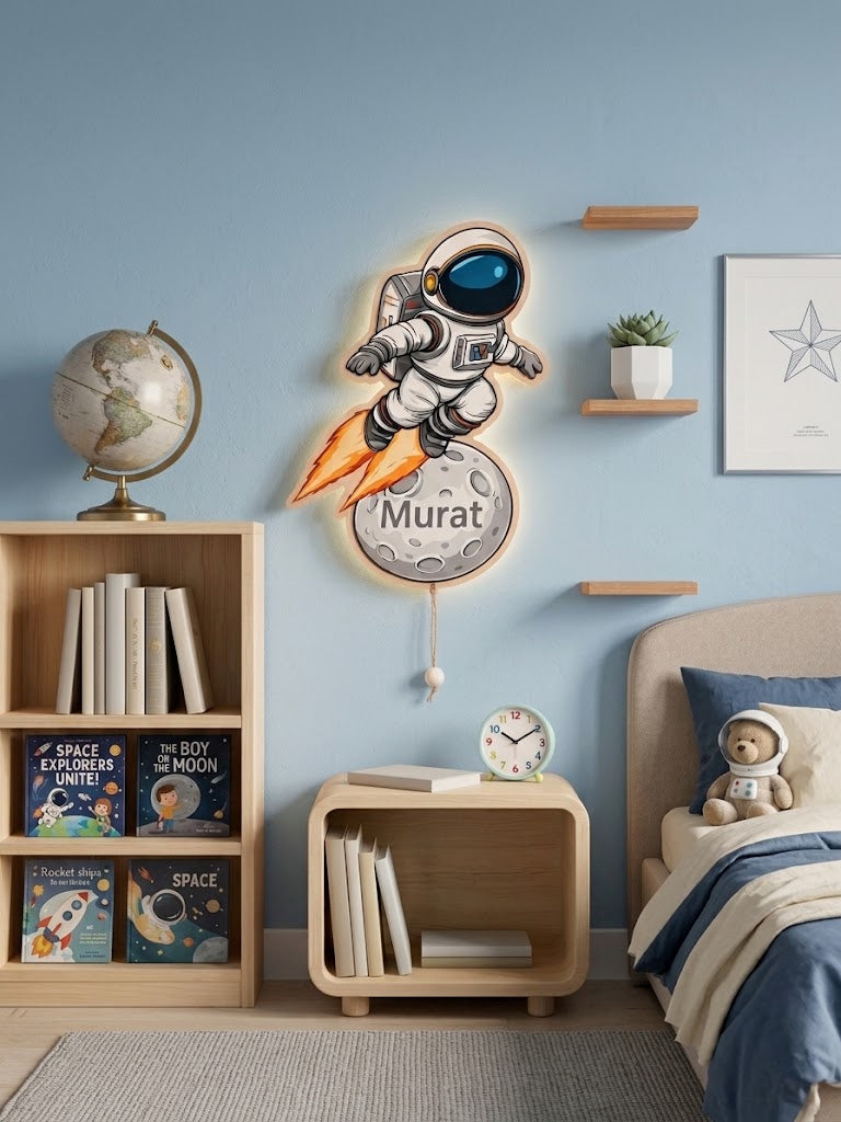 Kişiye Özel İsimli Astronot LED Ahşap Gece Lambası