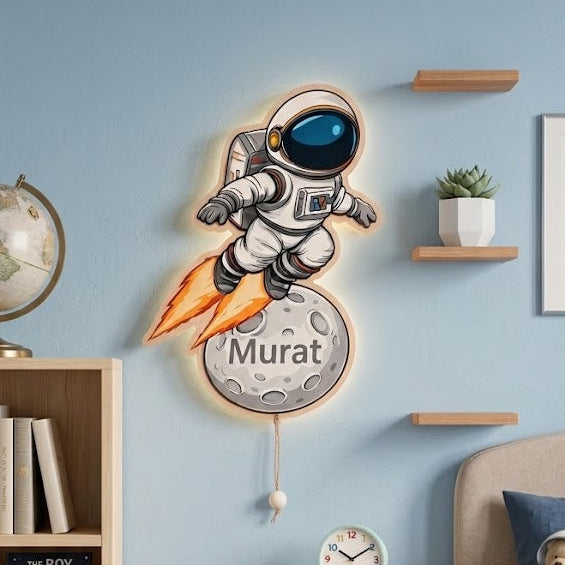 Kişiye Özel İsimli Astronot  LED Ahşap Gece Lambası