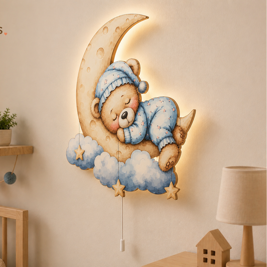 Uyuyan Ayıcık Pilli Led Işıklı Bebek Odası Ahşap Duvar Dekoru - Gece Lambası