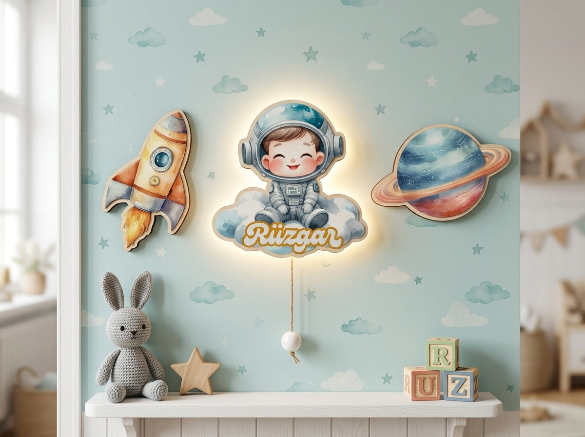Kişiye Özel İsimli Astronot 3 parça Set, Led Işıklı Bebek Odası Ahşap Duvar Dekoru-İsim için Whatsapptan mesaj Atınız- - Gece Lambası