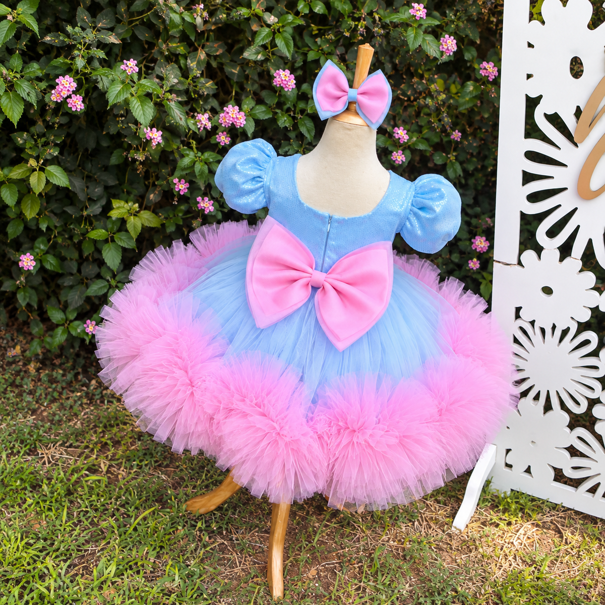 Cinnamoroll Kız Çocuk Abiye — arkadan görünüm