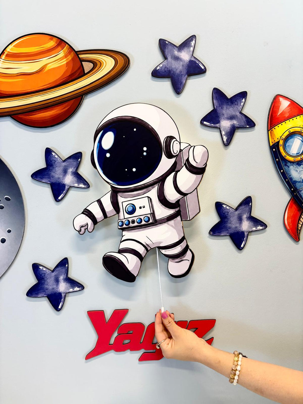 Kişiye Özel İsimli Astronot 10 Parça Set - Led Işıklı Bebek Odası Ahşap Duvar Dekoru-İsim için Whatsapptan mesaj Atınız- - Gece Lambası