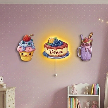 Kişiye Özel İsimli Pasta Cupcake 3 parça Set, Led Işıklı Bebek Odası Ahşap Duvar Dekoru-İsim için Whatsapptan mesaj Atınız- - Gece Lambası