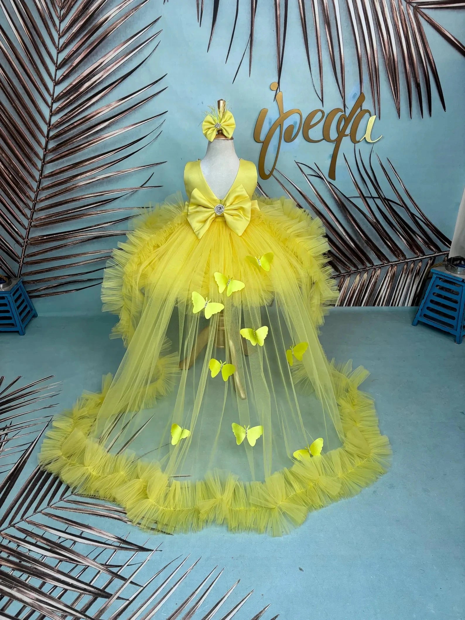 Sarı Kelebekli ve Kristalli Kız Çocuk Abiye - Bebek Düğün Elbisesi - ipeqakids – kız çocuk elbisesi