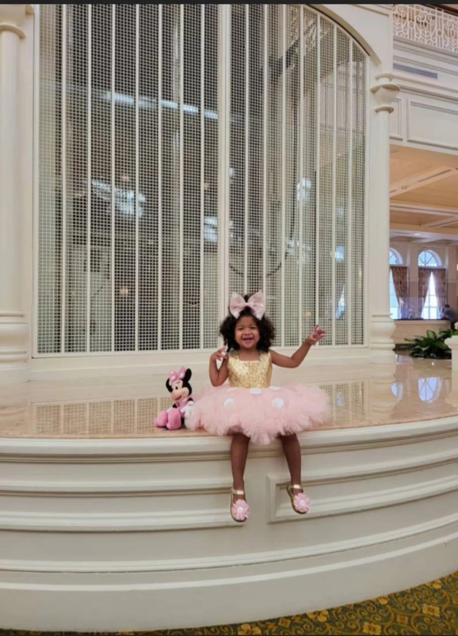 Kız Çocuk Purda Altın Minnie Mouse Kostümü TAÇ DAHİL - Çocuk Abiye Elbise -ipeqakids   – kız çocuk elbisesi