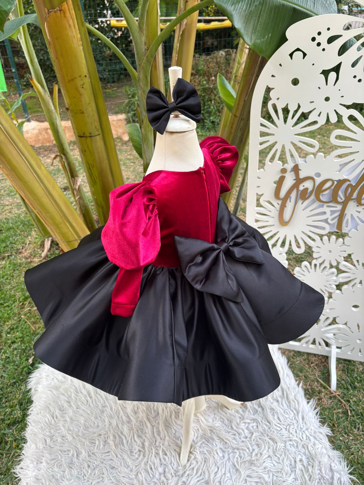 Bordo Kadife Kelebek Aplikli Kız Çocuk Abiye - Bebek Doğum Günü Elbisesi - ipeqakids – kız çocuk elbisesi