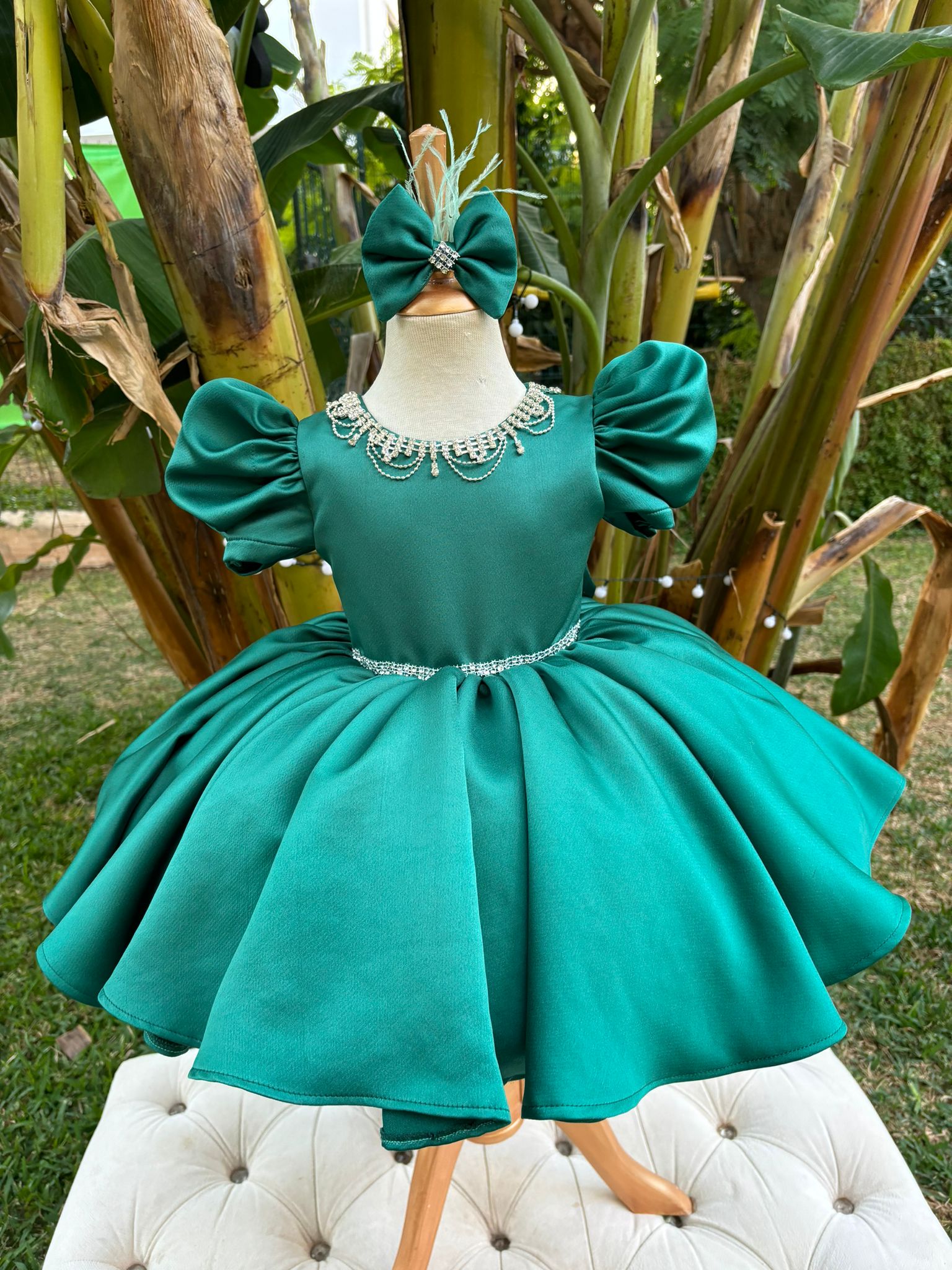 Yeşil Saten Kloş Kristalli Kız Çocuk Abiye - Bebek Doğum Günü Elbisesi - ipeqakids – kız çocuk elbisesi